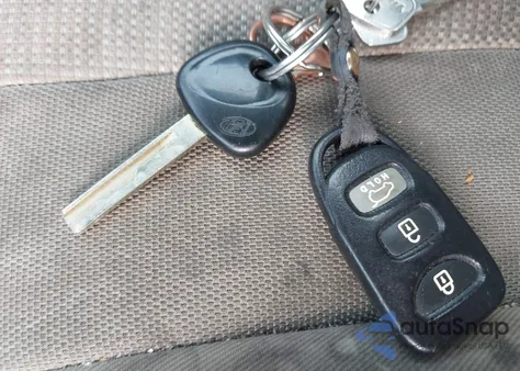 2013 Hyundai Elantra Gt z USA, uszkodzony, nr VIN KMHD35LEXDU108911